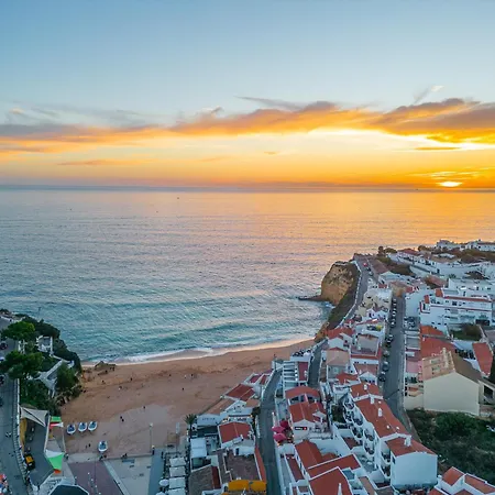 By The Sea 3 By Algarve Vacation * Carvoeiro (Lagoa)